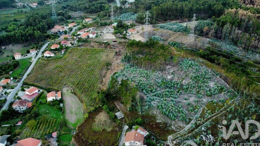 Terreno para Venda em Guilhufe e Urrô