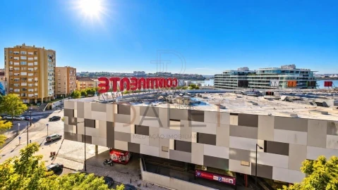 Apartamento T3 para Venda em Alto do Seixalinho, Santo André e Verderena