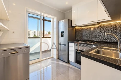 Apartamento T3 para Venda em Alto do Seixalinho, Santo André e Verderena
