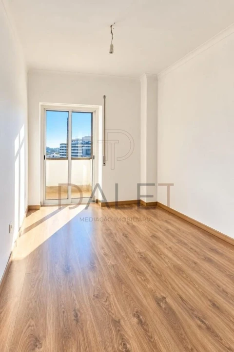 Apartamento T3 para Venda em Alto do Seixalinho, Santo André e Verderena
