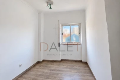 Apartamento T3 para Venda em Alto do Seixalinho, Santo André e Verderena