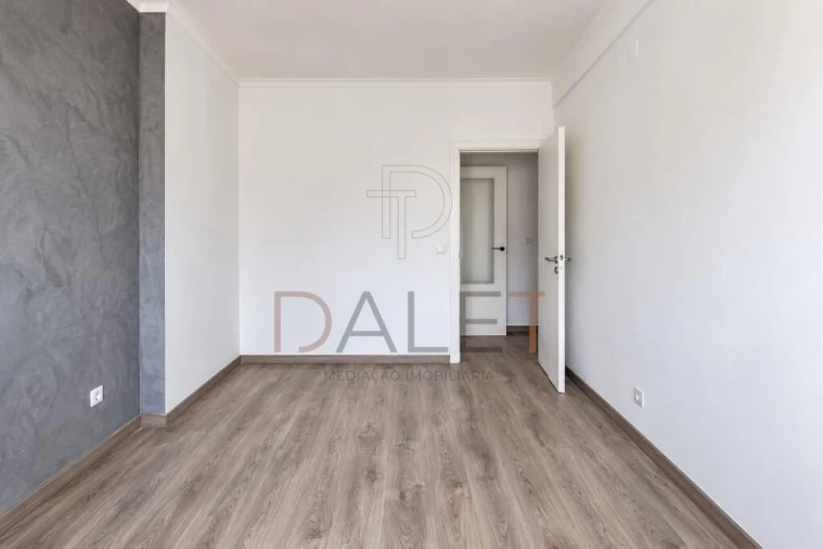 Apartamento T3 para Venda em Alto do Seixalinho, Santo André e Verderena Foto 15