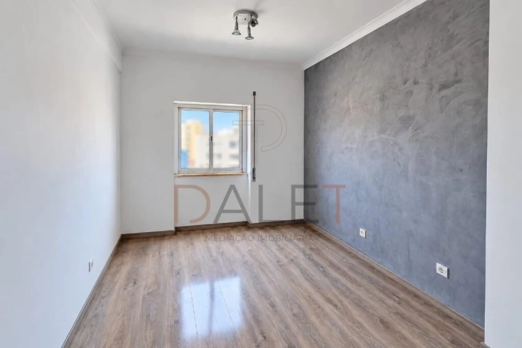 Apartamento T3 para Venda em Alto do Seixalinho, Santo André e Verderena Foto 11