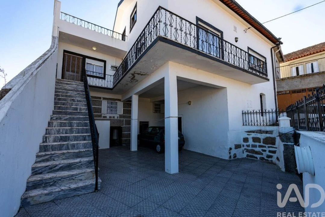 Moradia T4 para Venda em Alverca da Beira/Bouça Cova Foto 3