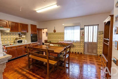 Moradia T4 para Venda em Alverca da Beira/Bouça Cova