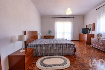 Moradia T4 para Venda em Alverca da Beira/Bouça Cova