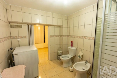 Moradia T4 para Venda em Alverca da Beira/Bouça Cova