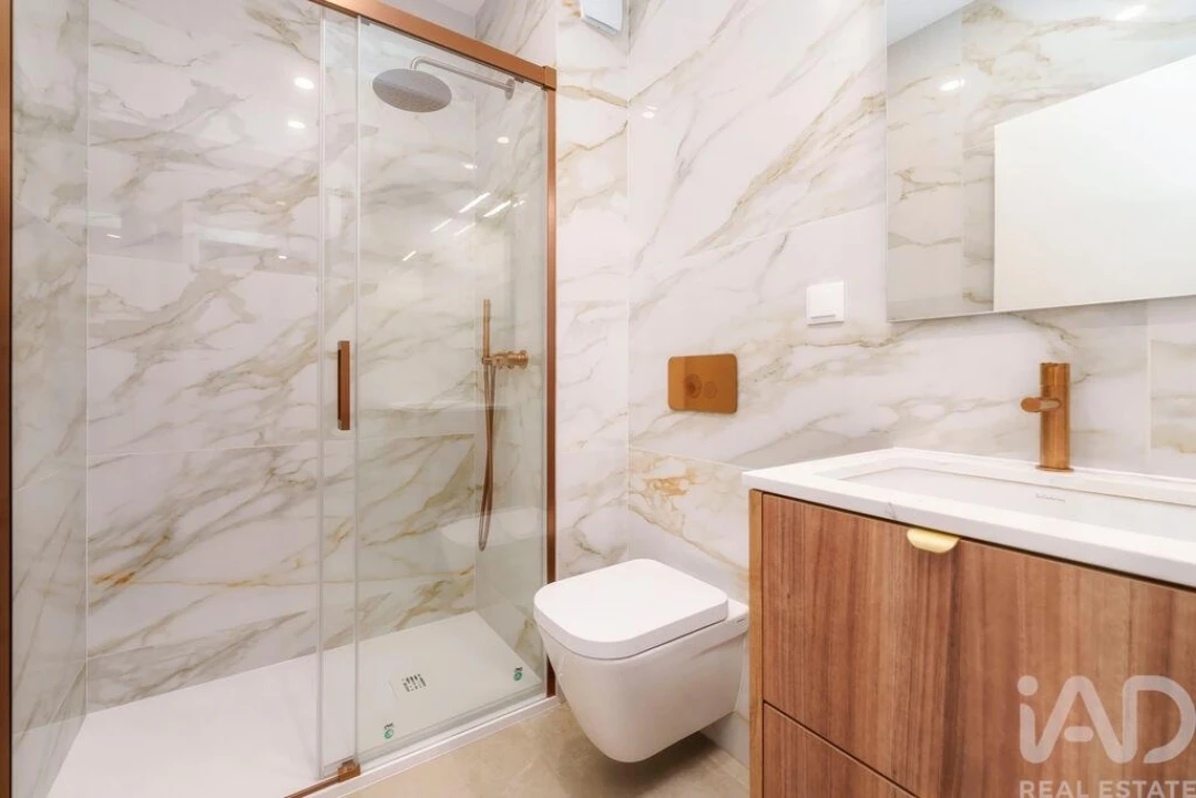 Apartamento T3 para Venda em Quarteira Foto 10