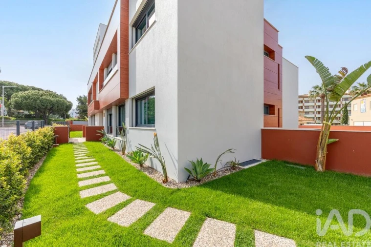 Apartamento T3 para Venda em Quarteira Foto 22