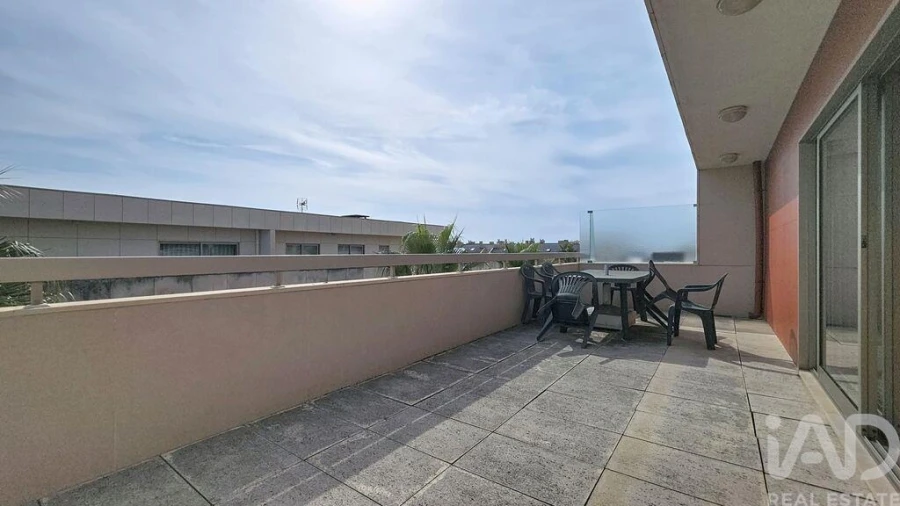 Apartamento T2 para Venda em Esmoriz Foto 2