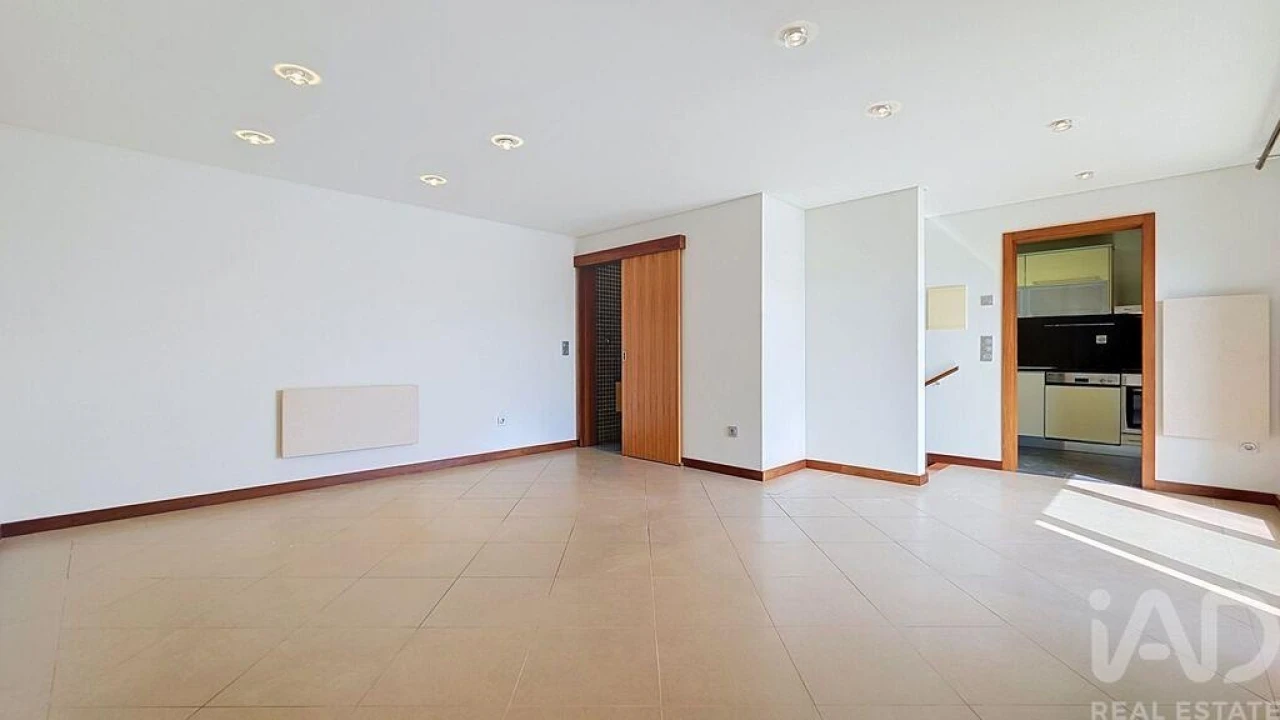 Apartamento T2 para Venda em Esmoriz Foto 5