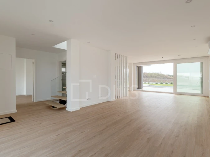 Moradia T4 para Venda em São Pedro da Cadeira Foto 15