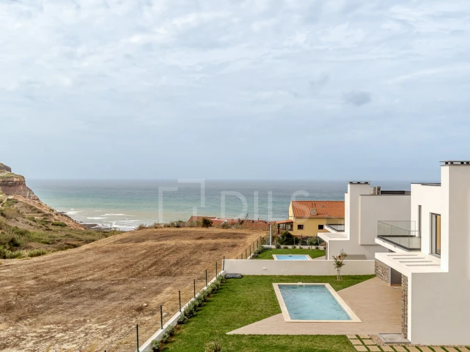 Moradia T4 para Venda em São Pedro da Cadeira Foto 2