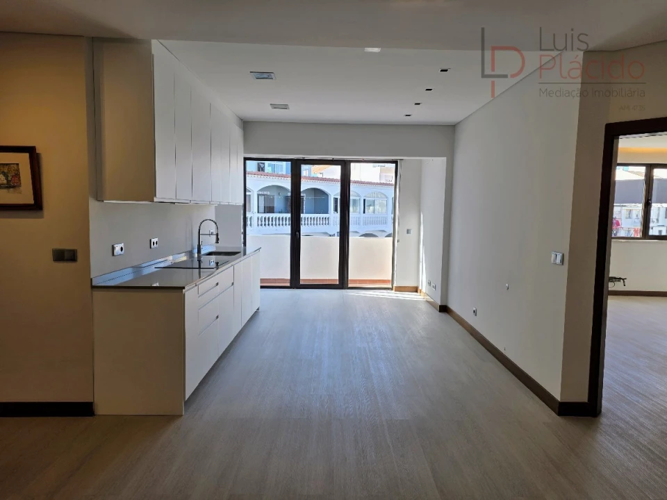 Apartamento T3 para Venda em Sines Foto 1