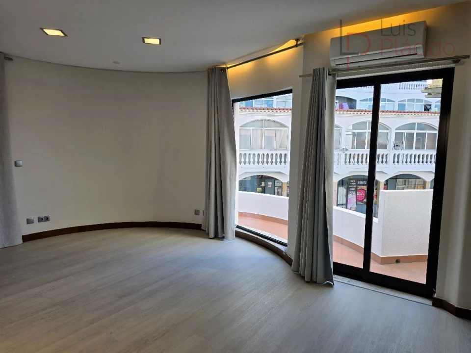 Apartamento T3 para Venda em Sines Foto 12