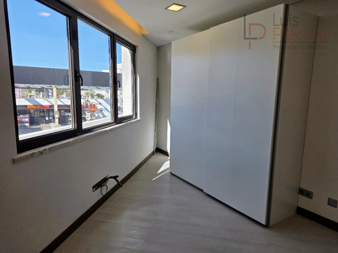 Apartamento T3 para Venda em Sines Foto 10