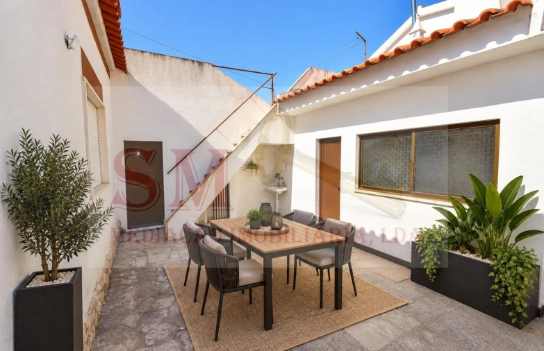 Moradia T4 para Venda em Seixal, Arrentela e Aldeia de Paio Pires Foto 9