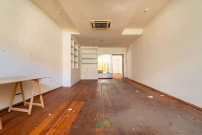 Prédio para Venda em Vila Praia de Ancora