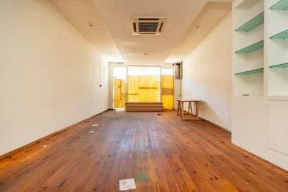Prédio para Venda em Vila Praia de Ancora