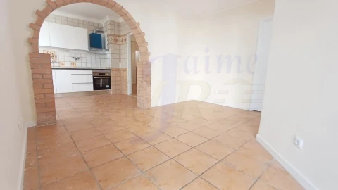 Apartamento T3 para Venda em Algueirão-Mem Martins