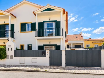 Moradia T3 para Venda em Fernao Ferro