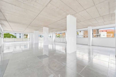 Escritório para Arrendamento em Santo Antonio