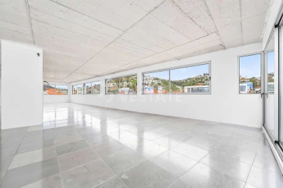 Escritório para Arrendamento em Santo Antonio