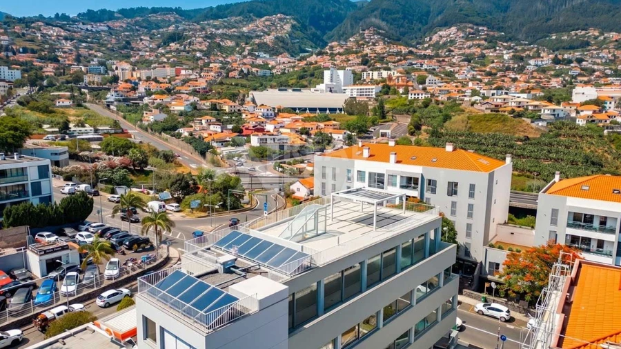 Escritório para Arrendamento em Santo Antonio