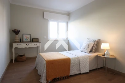 Apartamento T2 para Venda em Algueirão-Mem Martins