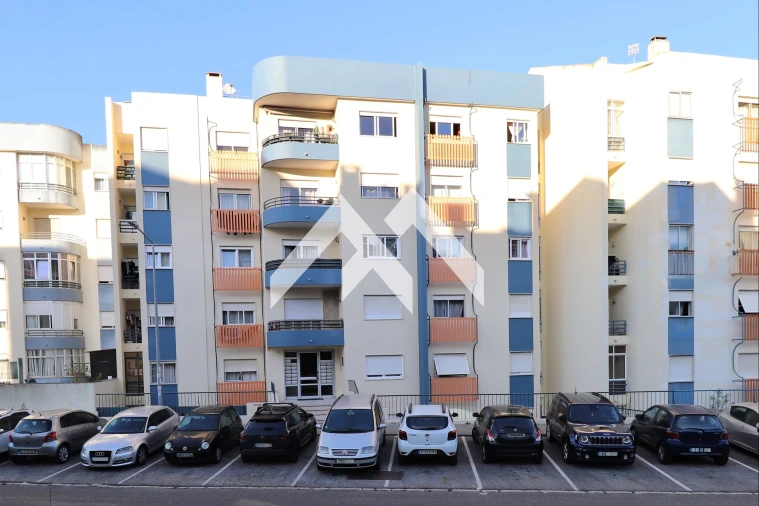 Apartamento T2 para Venda em Algueirão-Mem Martins Foto 15
