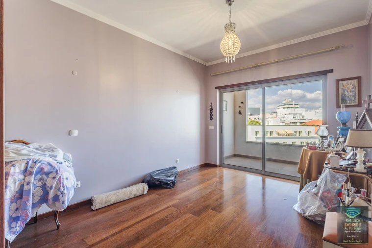Apartamento T3 para Venda em Portimão Foto 10