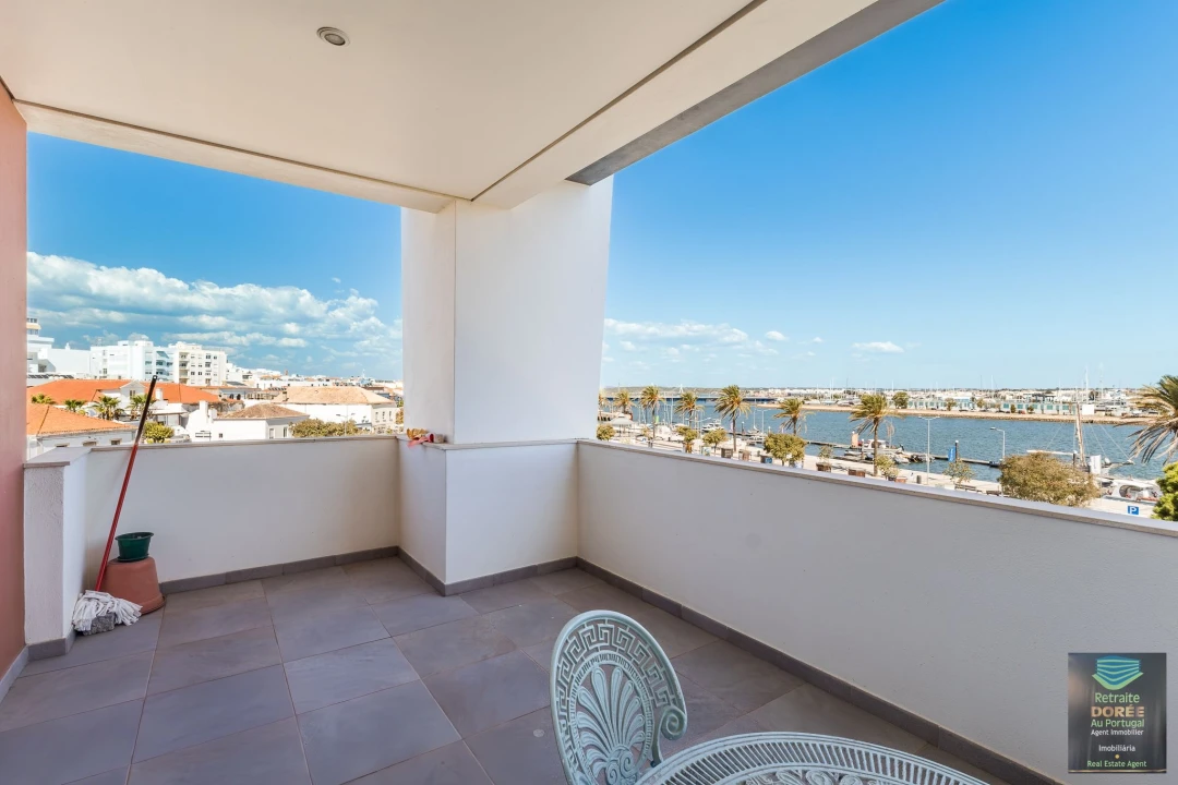 Apartamento T3 para Venda em Portimão Foto 2
