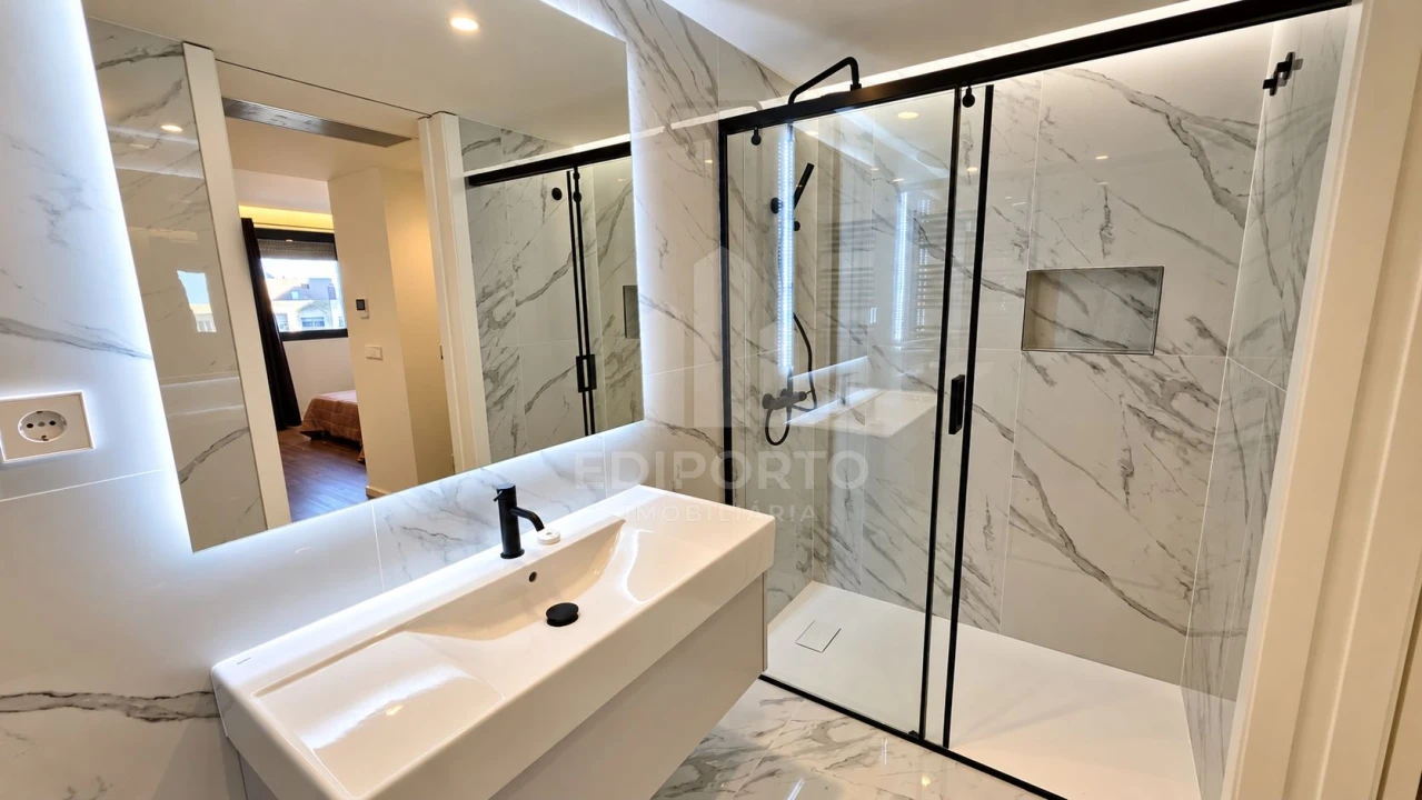 Apartamento T2 para Arrendamento em Santa Marinha e São Pedro da Afurada Foto 16