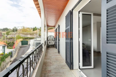 Moradia T4 para Venda em Funchal (Santa Luzia)