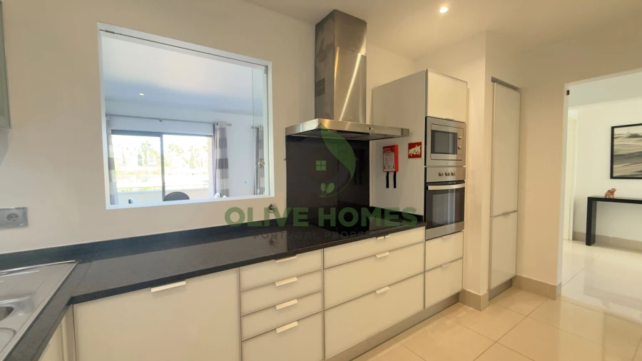 Apartamento T2 para Venda em Quarteira Foto 7