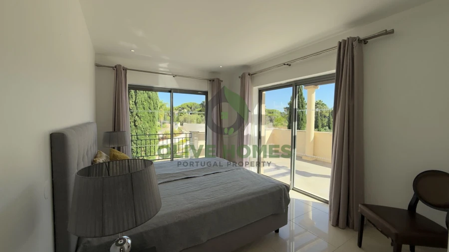 Apartamento T2 para Venda em Quarteira Foto 12