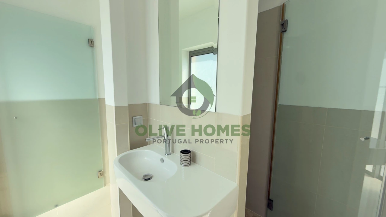 Apartamento T2 para Venda em Quarteira Foto 25