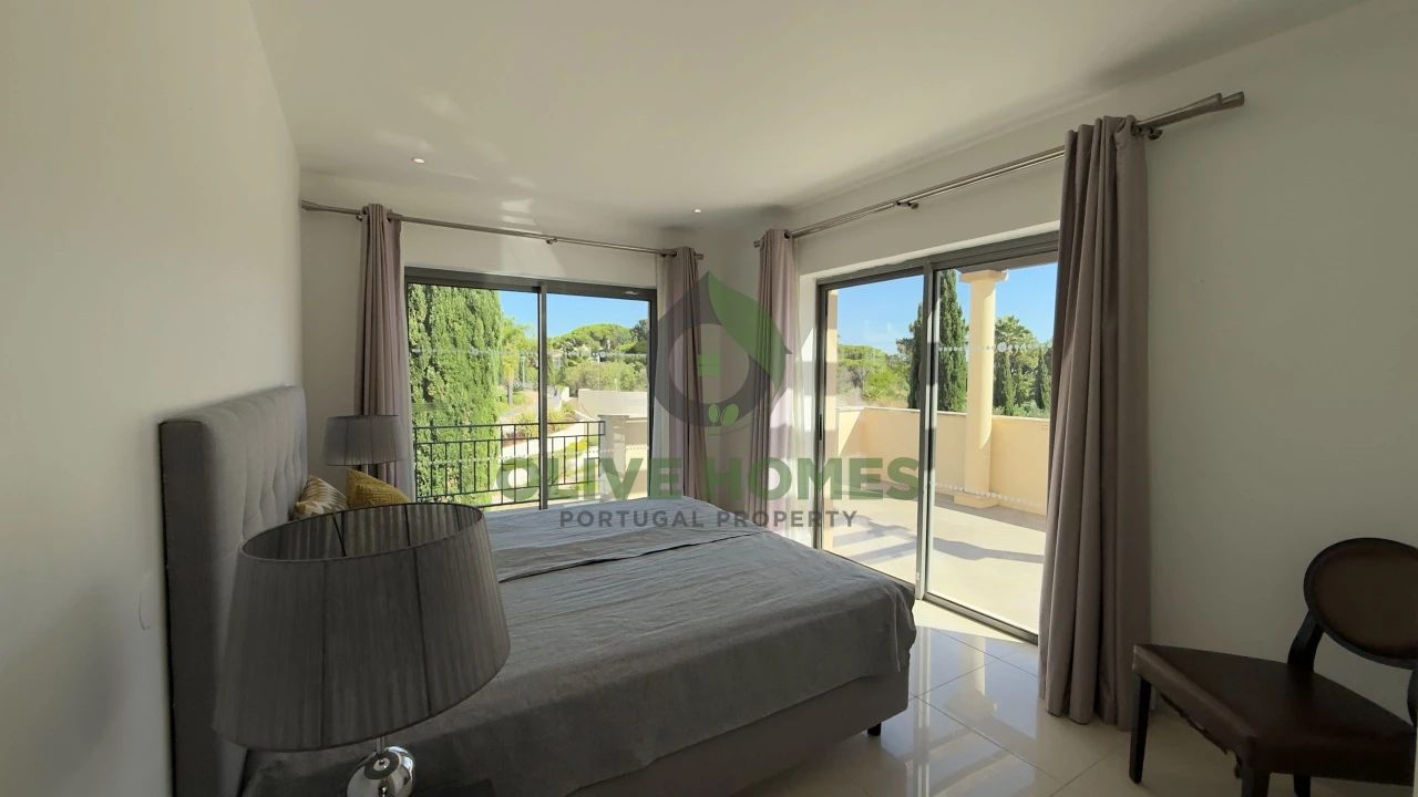 Apartamento T2 para Venda em Quarteira Foto 12