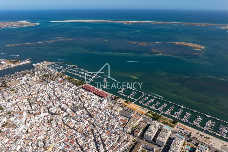 Moradia T4 para Venda em Olhão Foto 31
