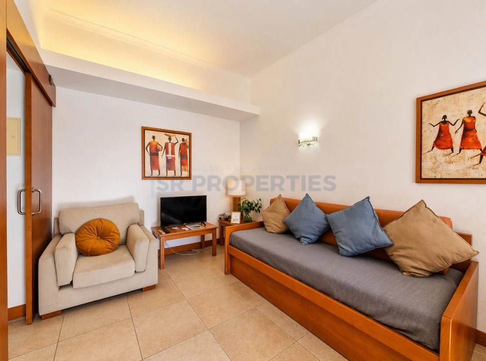 Apartamento T1 para Venda em Quarteira Foto 10