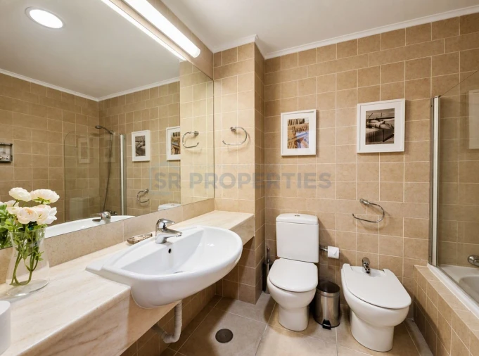 Apartamento T1 para Venda em Quarteira Foto 4