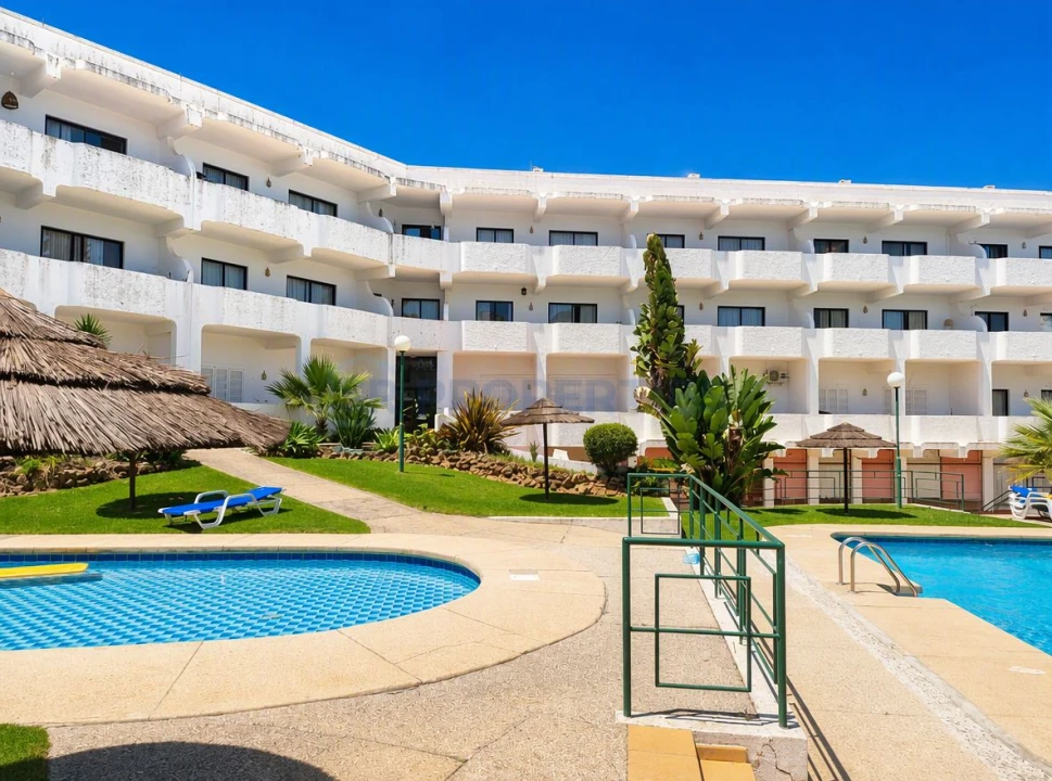 Apartamento T1 para Venda em Quarteira Foto 6