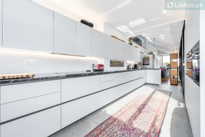Apartamento T5 para Venda em Aldoar, Foz do Douro e Nevogilde