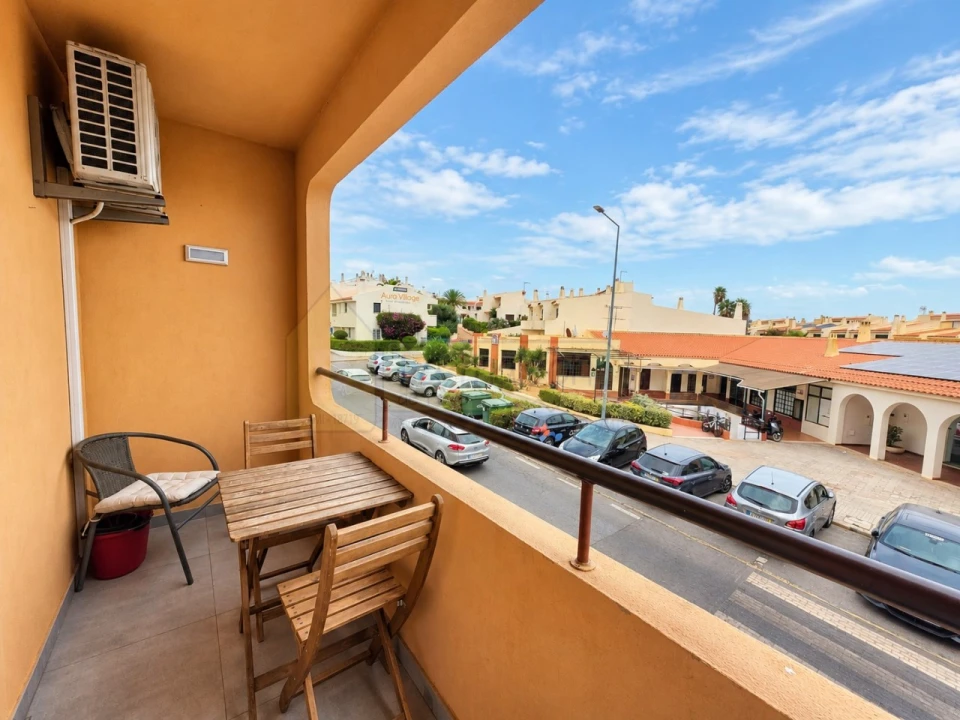 Apartamento T1 para Venda em Albufeira e Olhos de Água Foto 1