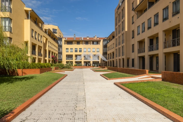 Apartamento T3 para Venda em Paranhos Foto 33
