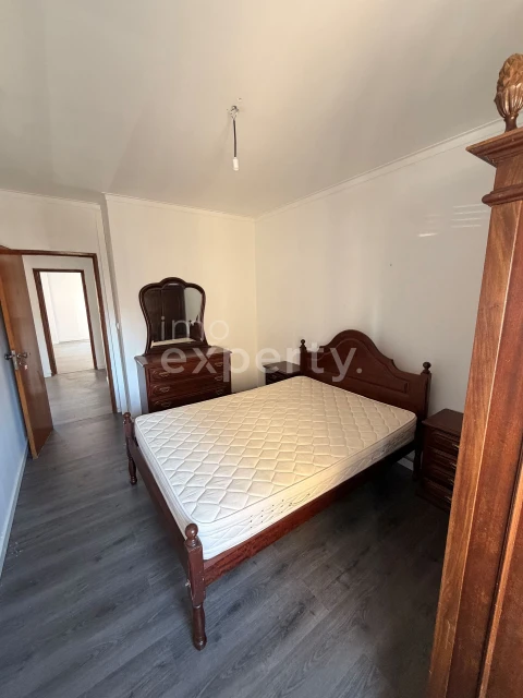 Apartamento T3 para Venda em Abrigada e Cabanas de Torres