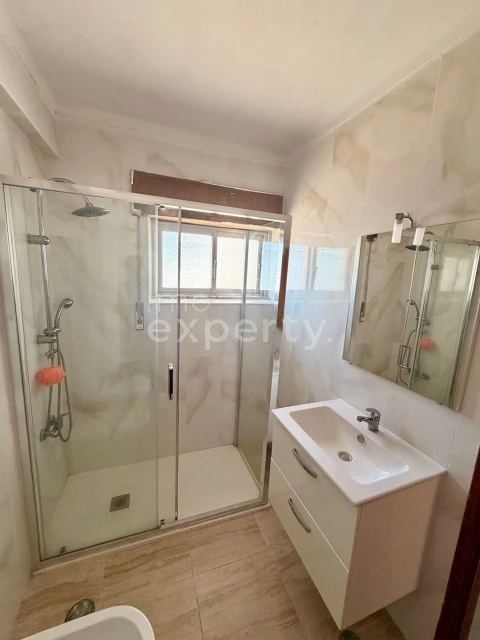 Apartamento T3 para Venda em Abrigada e Cabanas de Torres