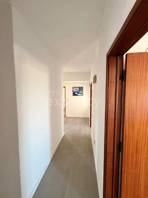 Apartamento T3 para Venda em Abrigada e Cabanas de Torres