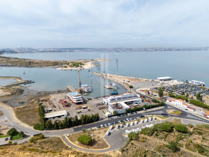 Apartamento T3 para Venda em Seixal Foto 5
