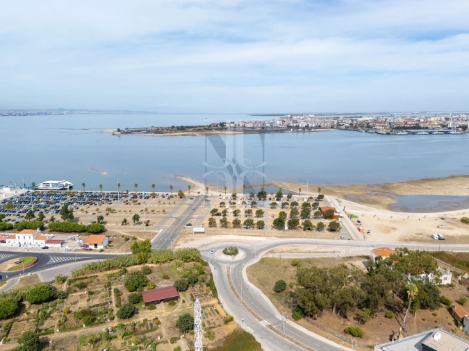Apartamento T3 para Venda em Seixal Foto 4